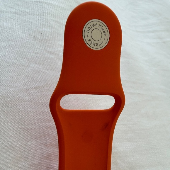 Hermes Apple Watch Series 10 - 46mm - Picture 3 of 8